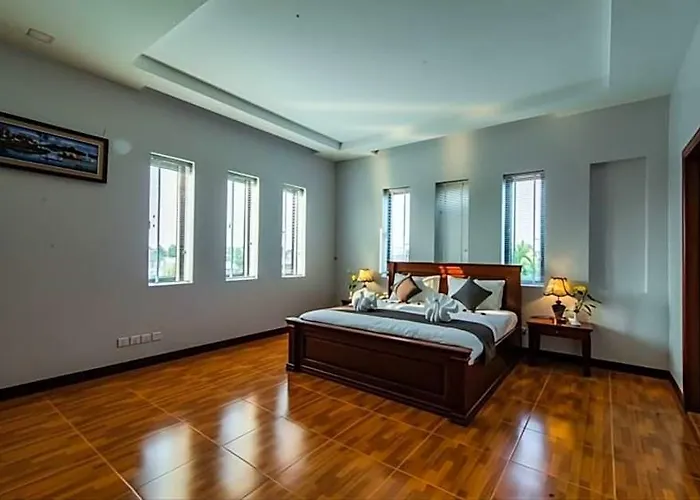 Angkor Lany Sinit & Sky Lounge 4*